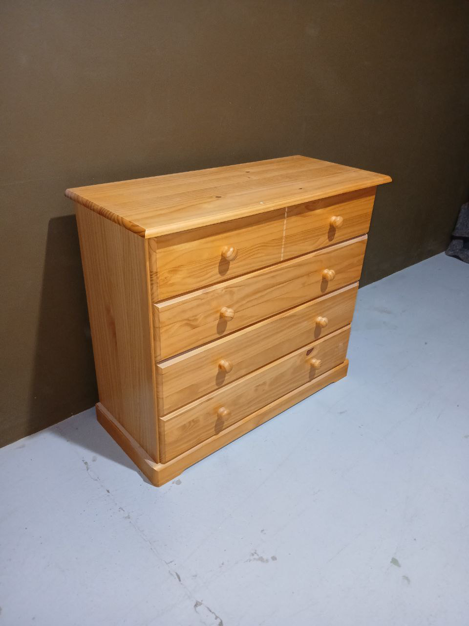Cómoda provenzal 4 cajones