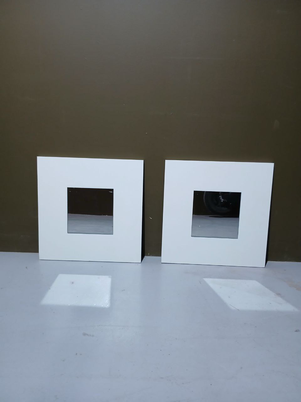 Conjunto de espejos blancos